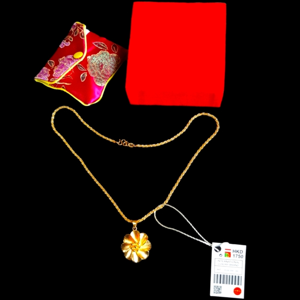 Beautiful jewelry flower pendant+ necklace set